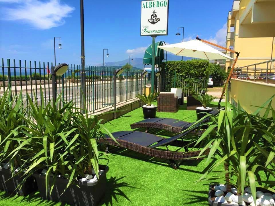Hotel Panoramico Scauri  Buitenkant foto